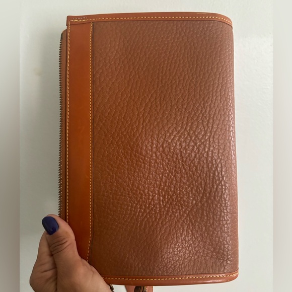 Dooney & bourke all weather leather - Picture 4 of 4